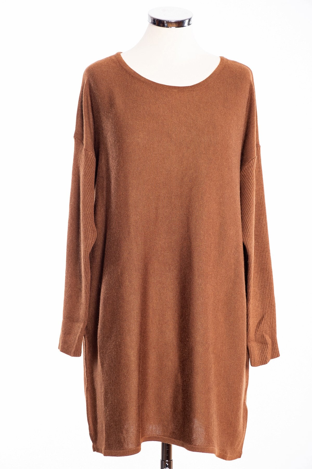 Ginger Toby bow backed tunic, cinnamon, front view