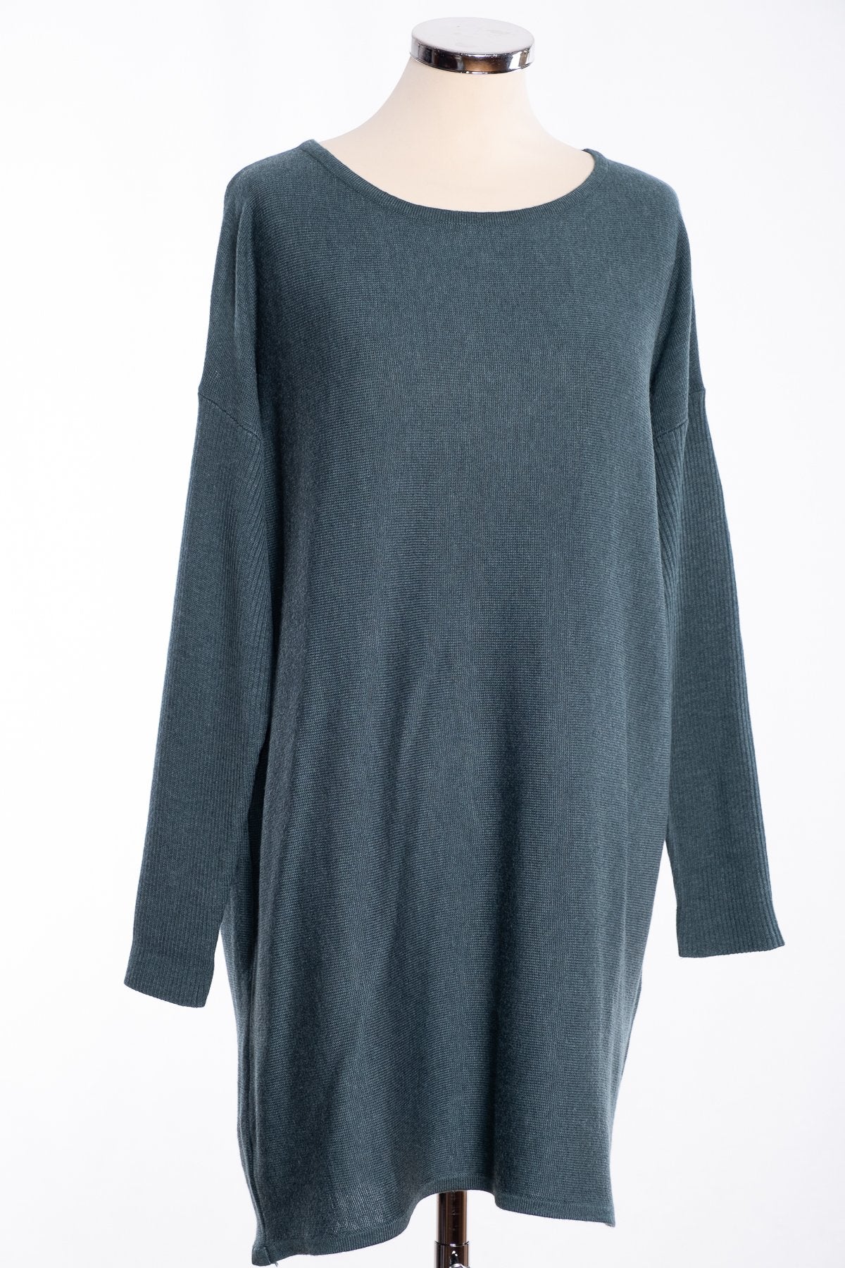 Ginger Toby bow backed tunic, kale, front view