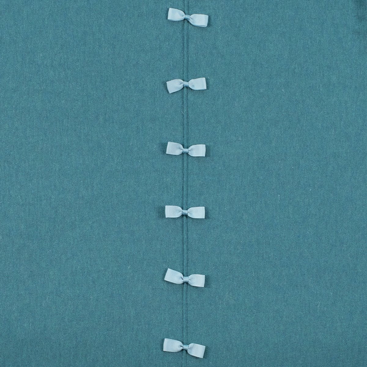Ginger Toby bow back jumper, aqua, detail view